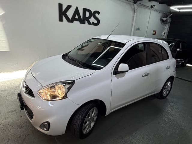 NISSAN MARCH 1.6 MEDIA-TECH PURE DRIVE 2015