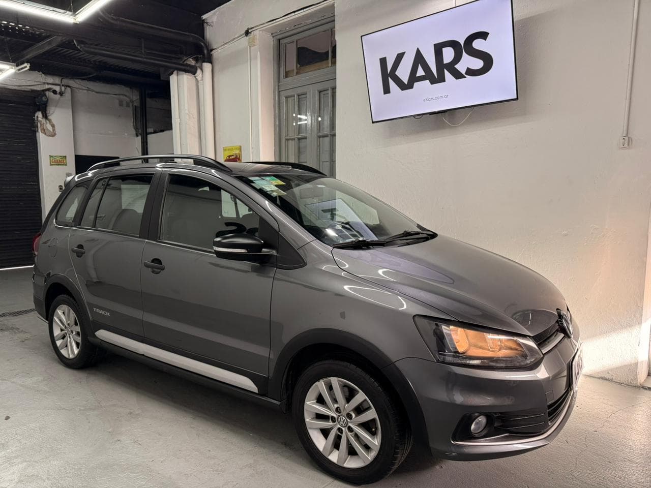 VOLKSWAGEN SURAN 1.6 TRACK 2019